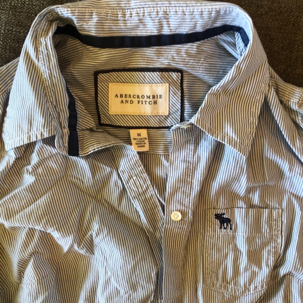 Button down top - Picture 2 of 2